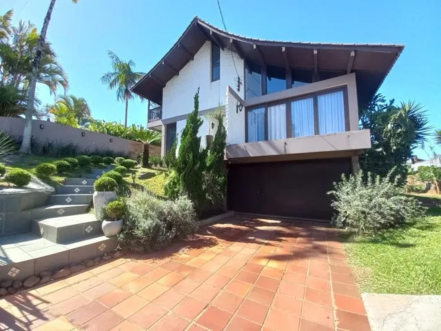Casa com 3 dormitórios