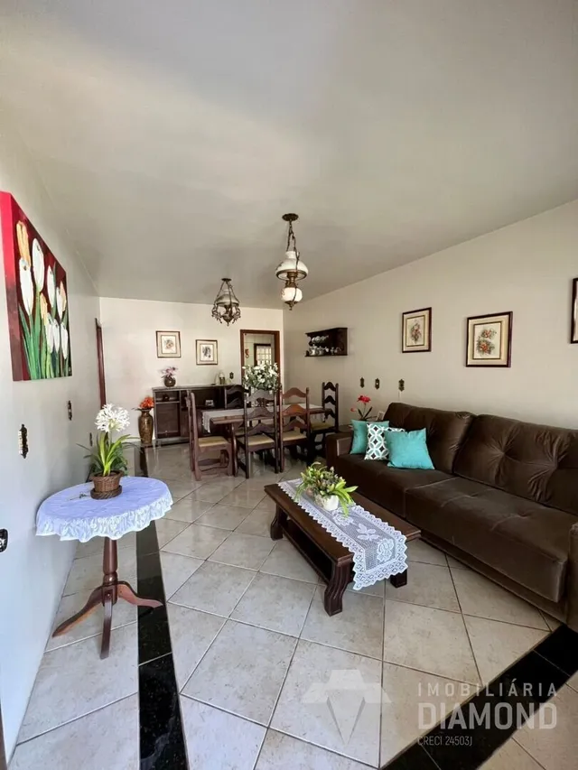 Casa com 4 dormitórios, foto 3