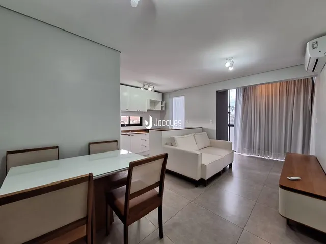 Apartamento com 2 dormitórios, foto 4