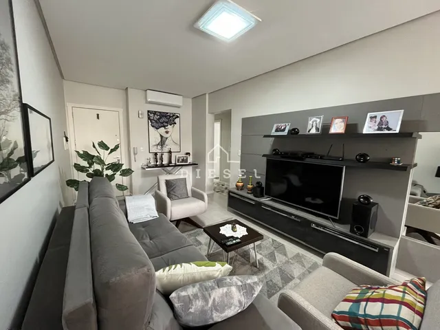 Apartamento com 3 dormitórios, foto 2