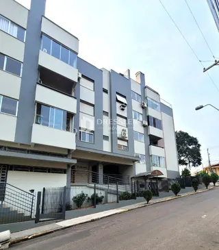 Fachada de um prédio residencial em Lajeado, Brasil.