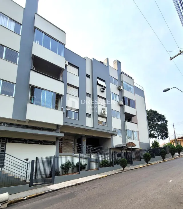 Fachada de um prédio residencial em Lajeado, Brasil.