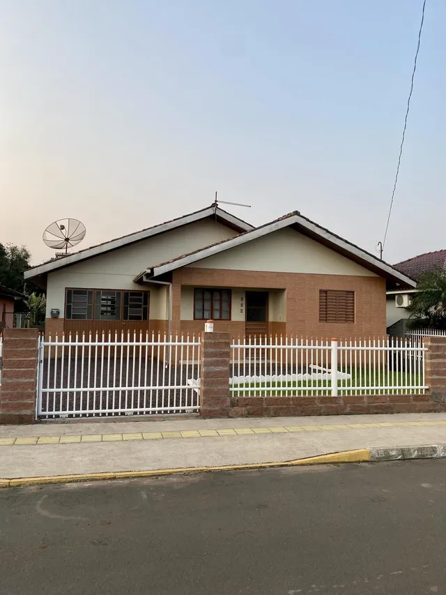 Casa com 2 dormitórios