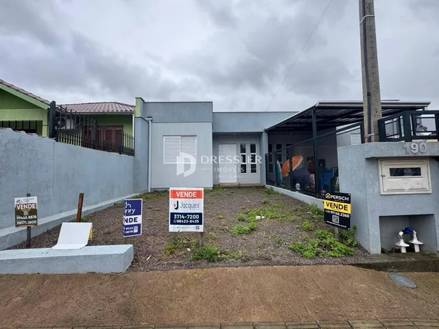 Casa geminada com 2 dormitórios