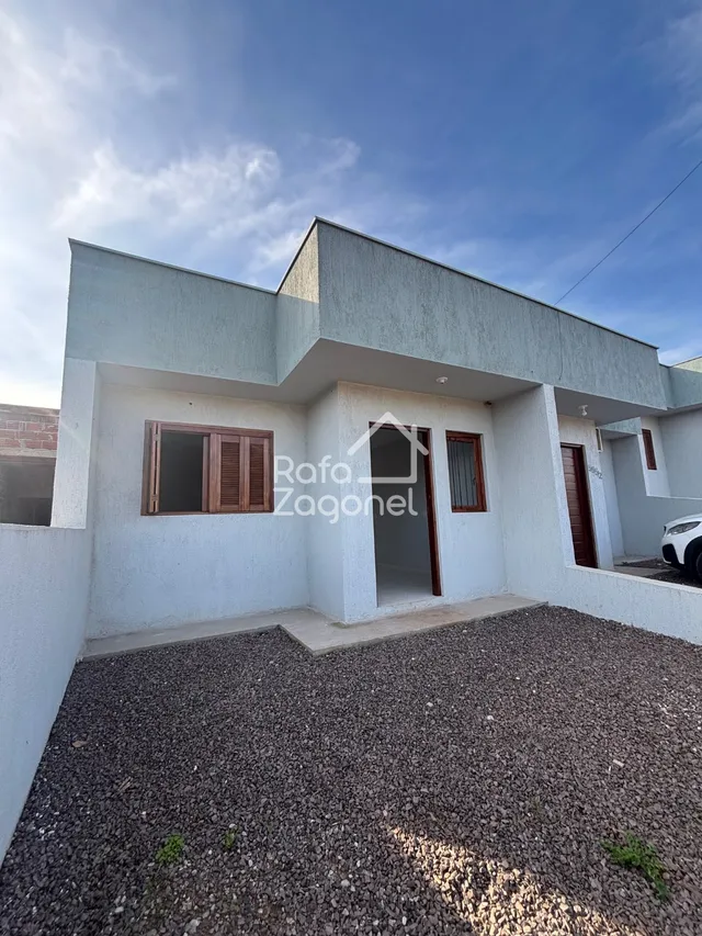 Casa geminada com 2 dormitórios