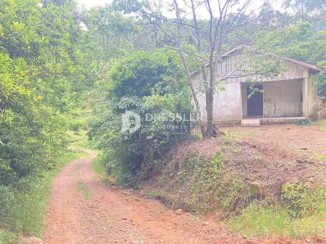 Área rural com 2 dormitórios