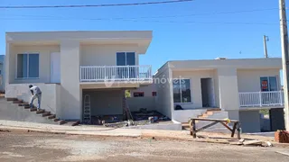 Casa geminada com 2 dormitórios, foto 2