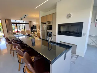 Casa com 4 dormitórios, foto 6
