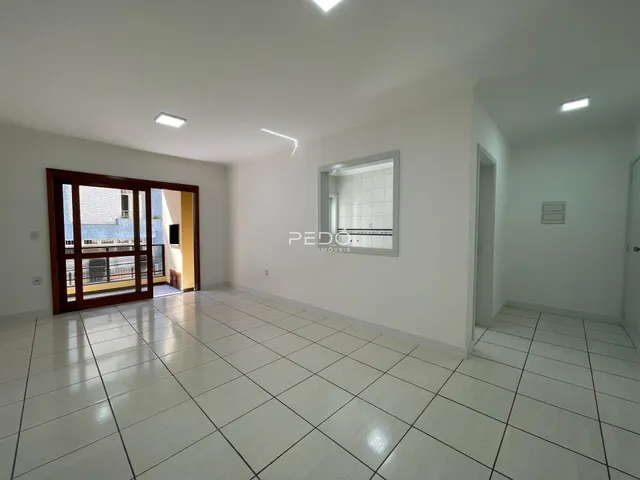 Apartamento com 3 dormitórios, foto 2