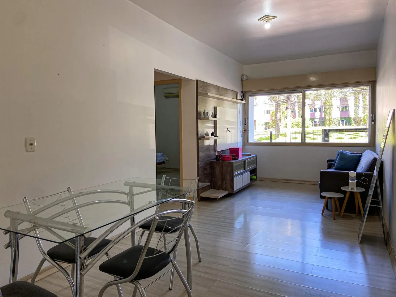 Apartamento com 2 dormitórios, foto 1