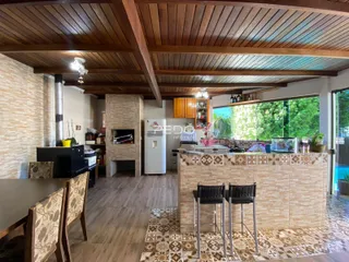 Casa com 4 dormitórios, foto 4