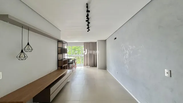 Apartamento com 2 dormitórios, foto 2