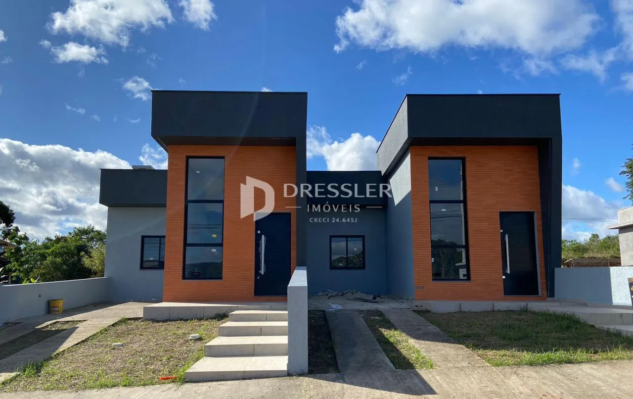 Casa geminada com 3 dormitórios, foto 1