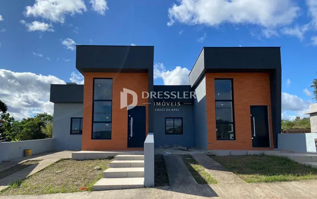 Casa geminada com 3 dormitórios
