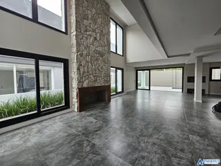 Casa com 4 dormitórios, foto 3