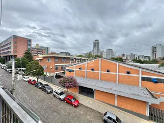 Vista aérea da fachada de um imóvel em Lajeado, Brasil.