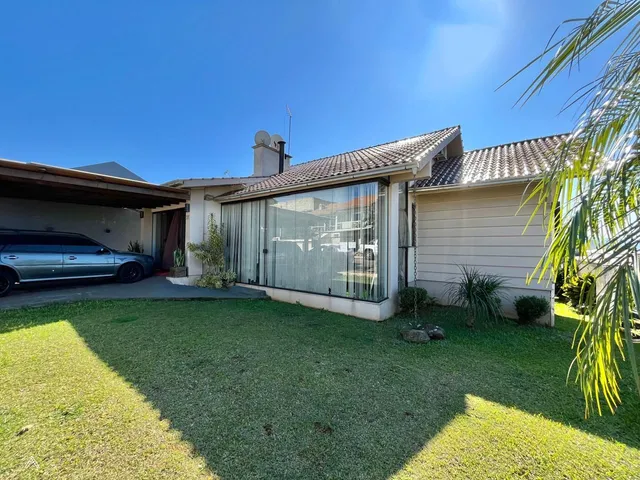 Casa com 3 dormitórios