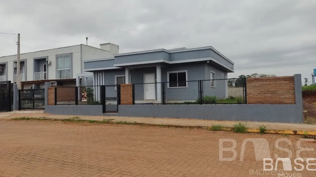 Casa com 2 dormitórios, foto 1