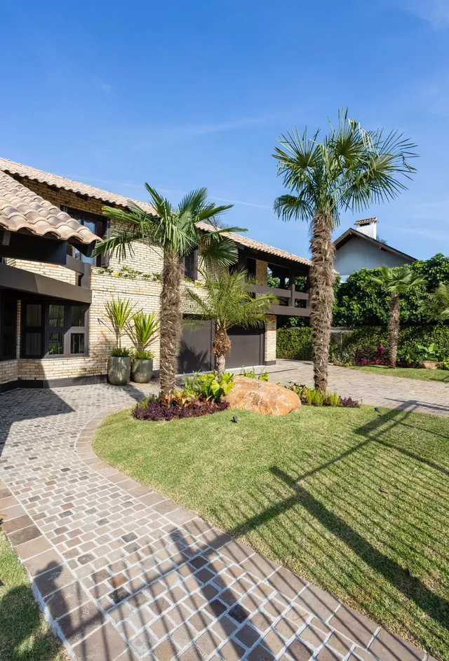 Casa com 4 dormitórios, foto 2