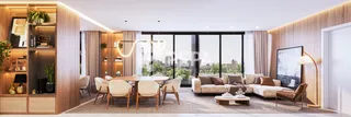 Sala de estar com mesa de jantar e vista urbana através de grandes janelas.
