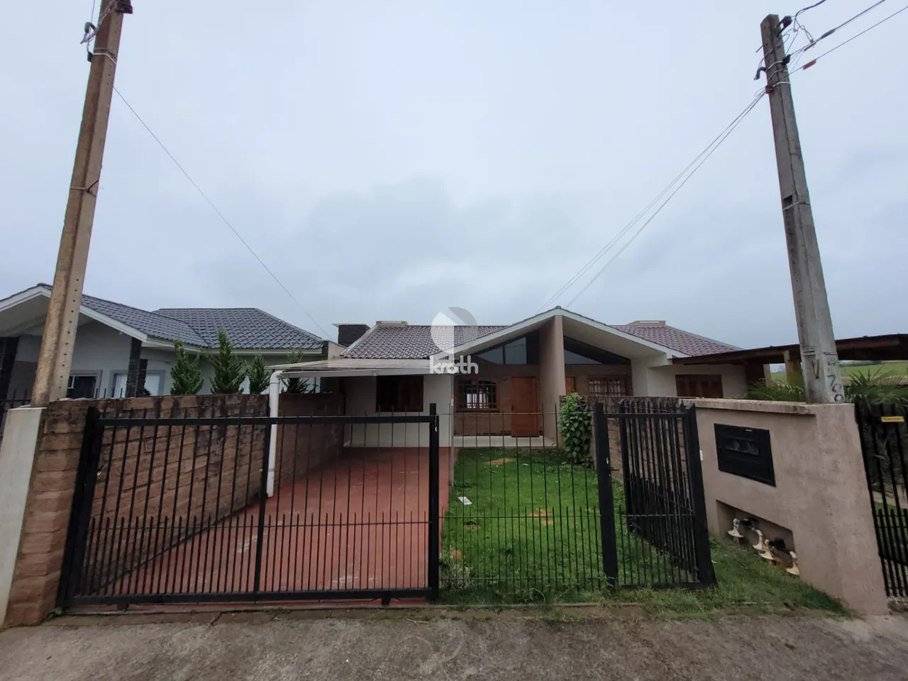Casa geminada com 2 dormitórios, foto 1