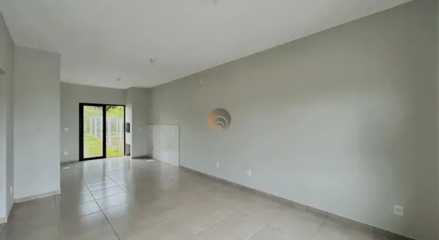 Casa geminada com 2 dormitórios, foto 2