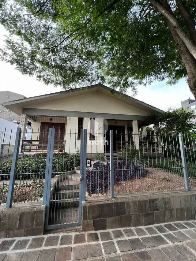 Casa com 4 dormitórios