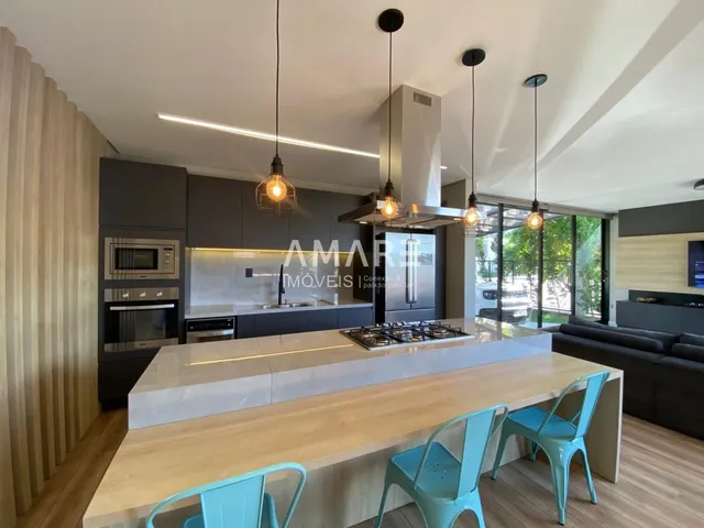 Casa com 3 dormitórios