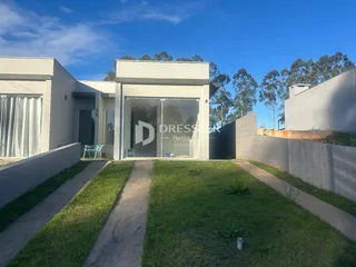 Fachada moderna de uma residência em Lajeado, Brasil.