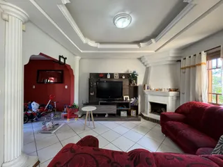 Casa com 4 dormitórios, foto 2