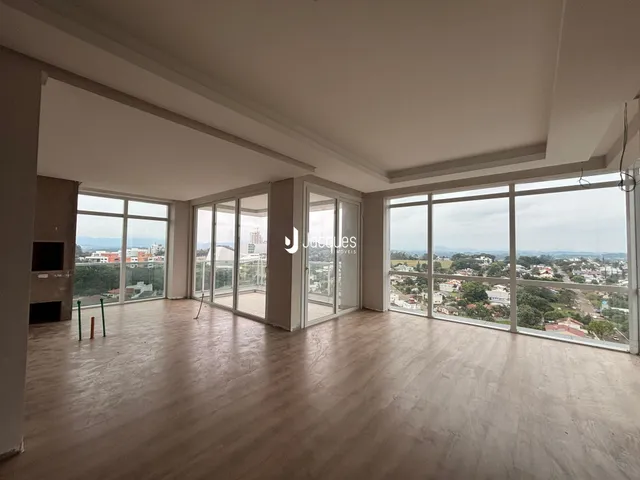 Apartamento com 3 dormitórios, foto 2
