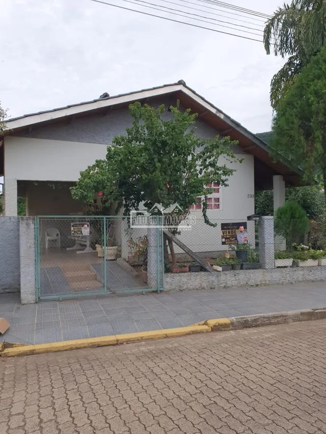 Casa com 3 dormitórios