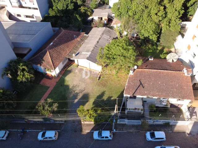 Vista aérea de um conjunto de edifícios residenciais em Lajeado, Brasil.