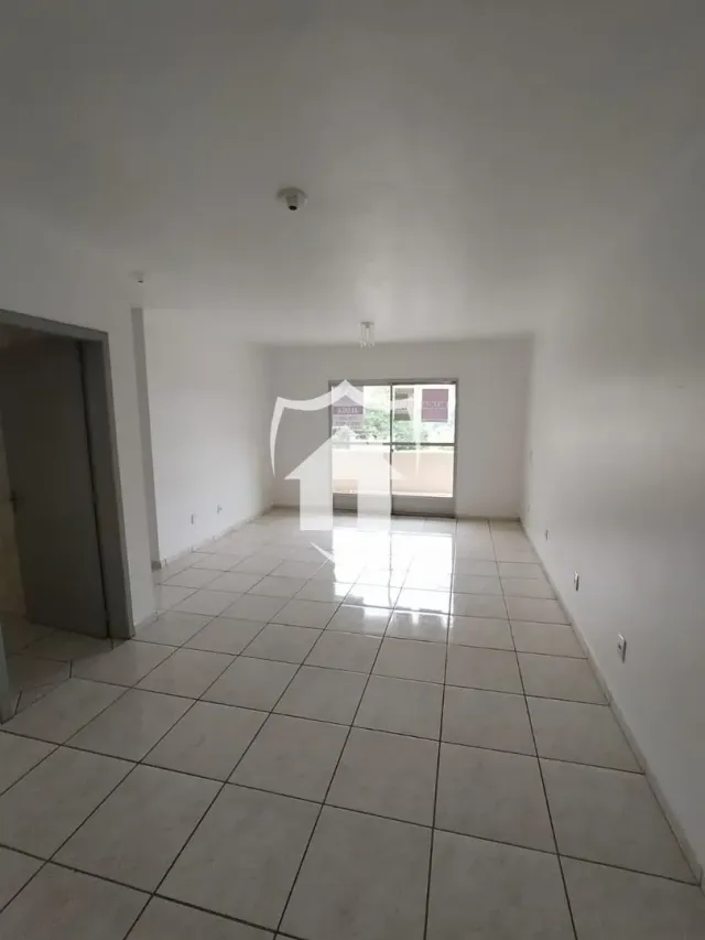 Apartamento com 3 dormitórios, foto 2