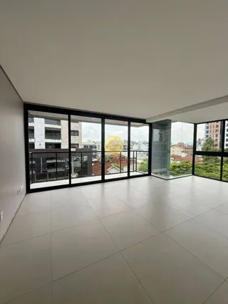 Apartamento com 3 dormitórios, foto 2