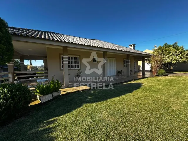 Casa com 4 dormitórios