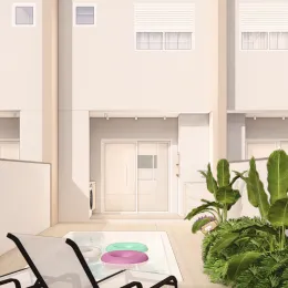 Foto interna mostrando uma área com paredes claras e uma porta no interior de uma residência.