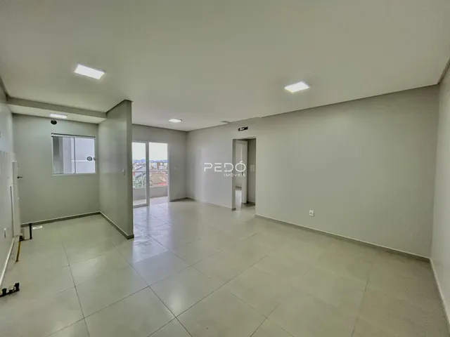 Apartamento com 2 dormitórios, foto 2