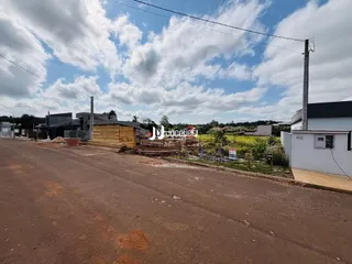 Vista da fachada de uma propriedade na rua em Lajeado, Brasil.