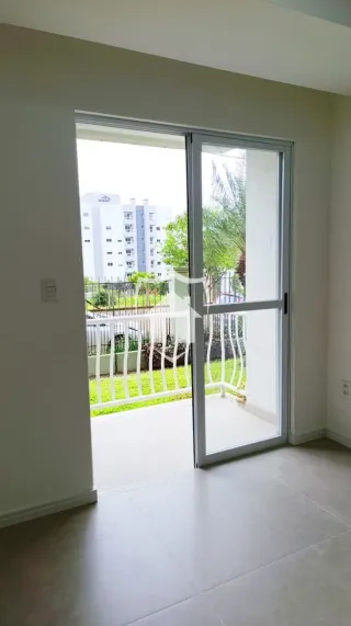 Apartamento com 2 dormitórios