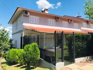 Sobrado com 3 dormitórios