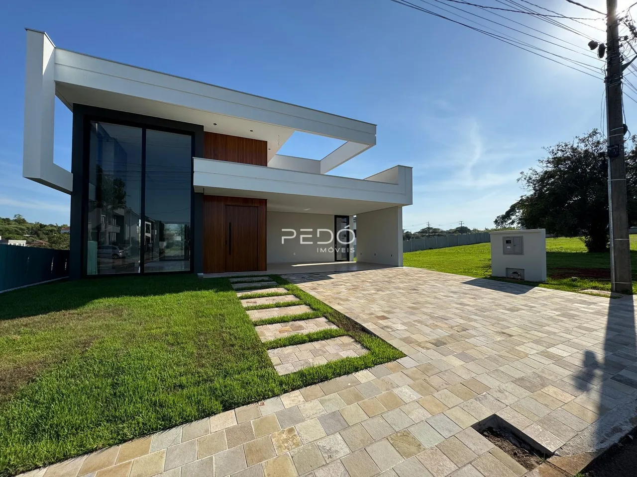Casa com 3 dormitórios, foto 1