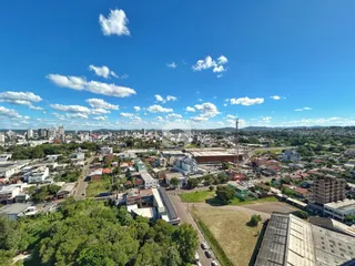 Vista aérea de uma área urbana e rural em Lajeado, Brasil.