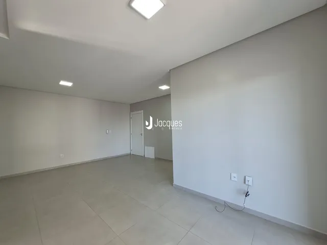 Apartamento com 2 dormitórios, foto 3
