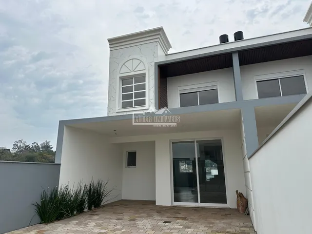 Sobrado com 3 dormitórios