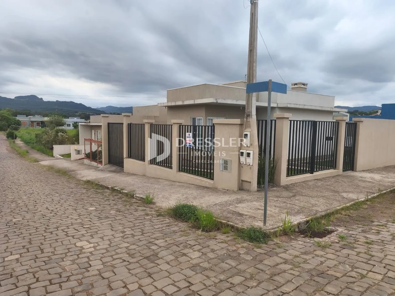 Casa geminada com 2 dormitórios, foto 1