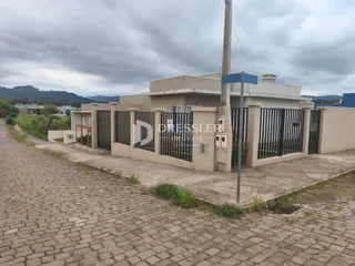 Casa geminada com 2 dormitórios, foto 1