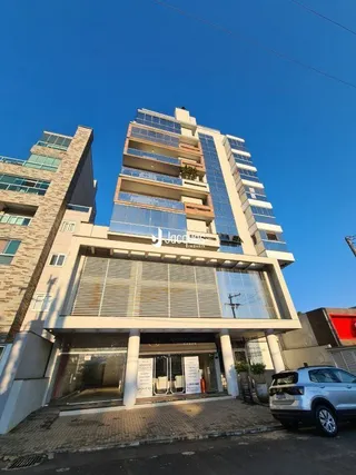 Apartamento com 3 dormitórios