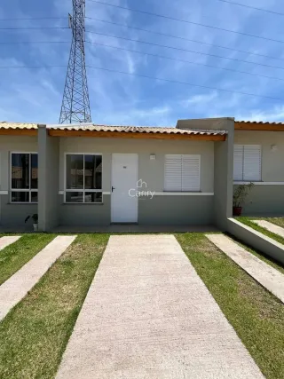 Casa geminada com 2 dormitórios, foto 2