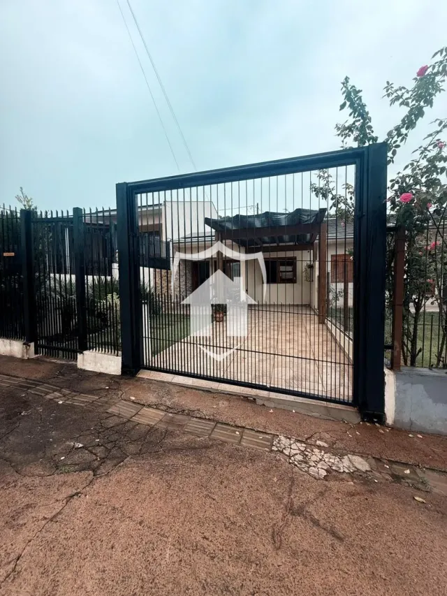 Casa geminada com 2 dormitórios